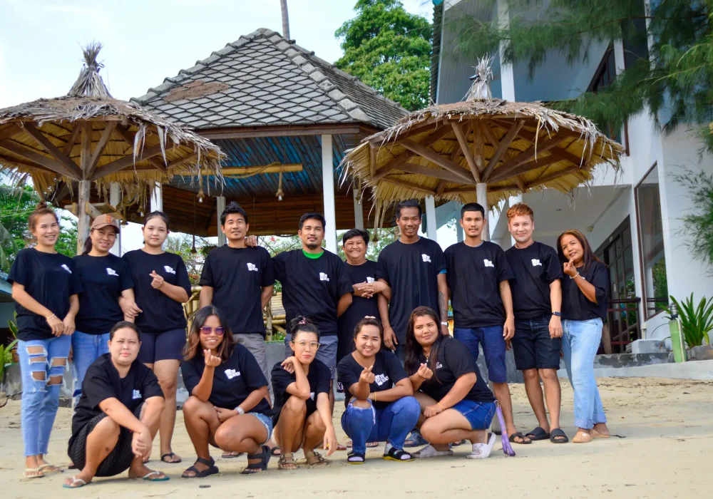 Tiki fam - team tiki beach